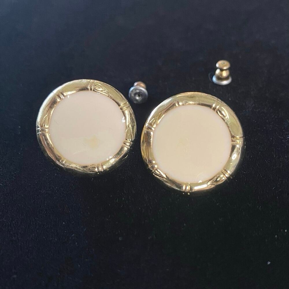 Vintage Gold Tone Cream Enamel Round Button Post Earrings Rope Trim 1"
